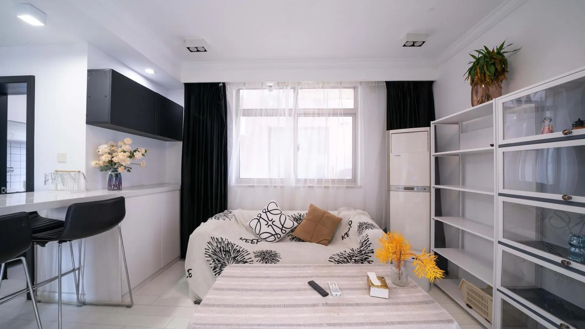 Cloudlike Serenity-Family Apartment In Central שנגחאי
